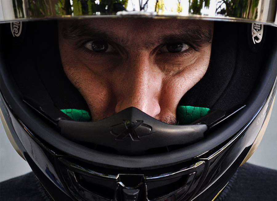 Ποιο είναι το πιο ελαφρύ κράνος μηχανής: Σωστό μέγεθος και εφαρμογή